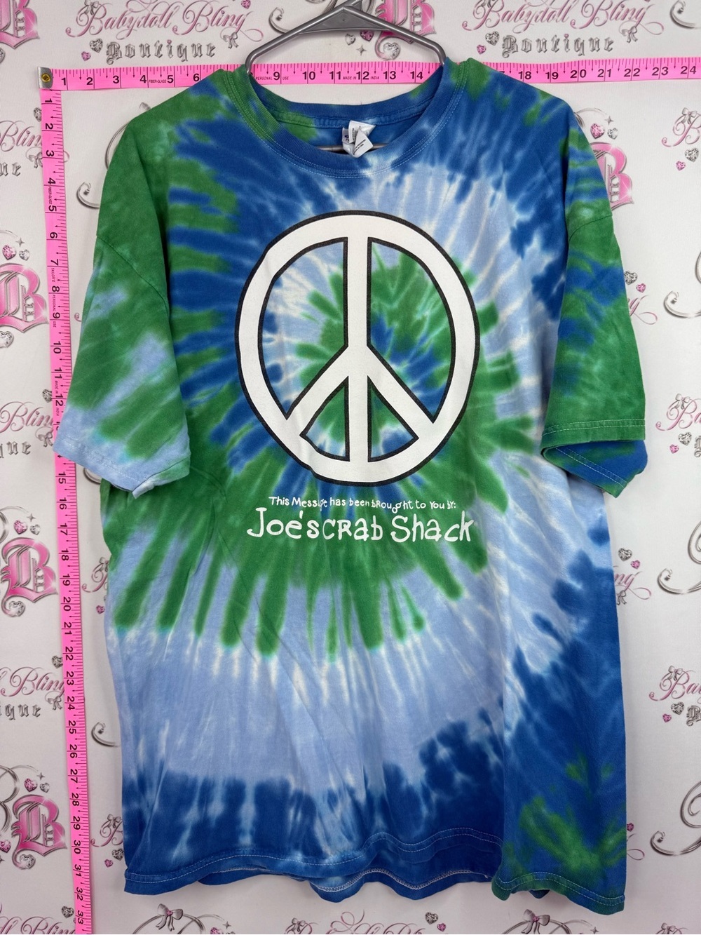 Gildan Joe’s Crab Shack Blue & Green Tie-Dye Peace Sign Tee